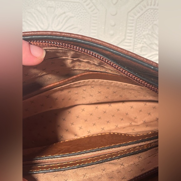 NWT Brown Isabelle Vegan Leather Adjustable Strap Shoulder Bag - Picture 9 of 11